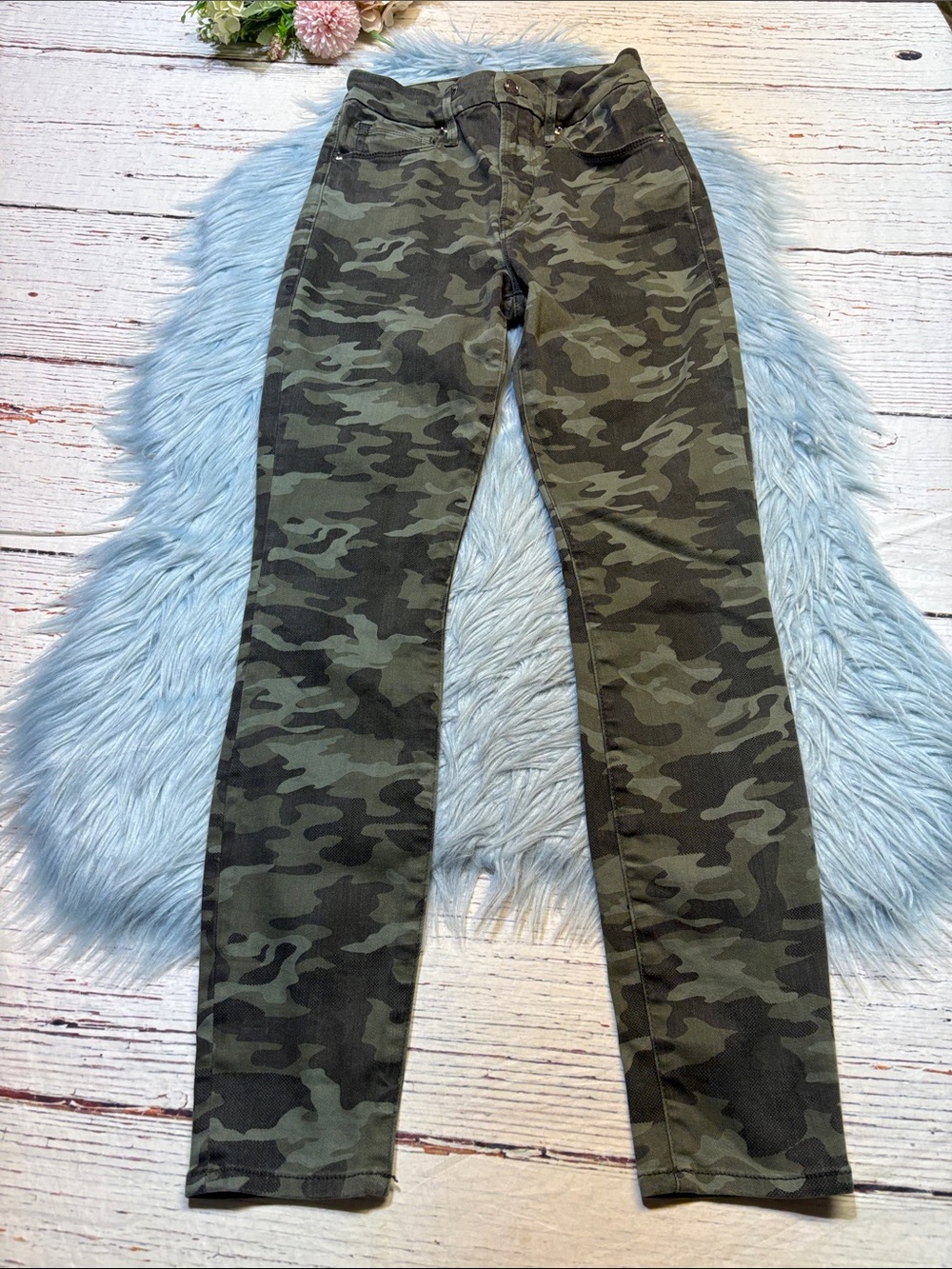 Good American Good Waist Olive Green Camo Skinny Jeans sz 26